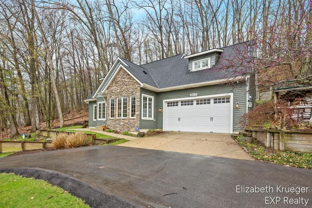 5217 S Centerline Road, Brooks Twp, MI 49337
