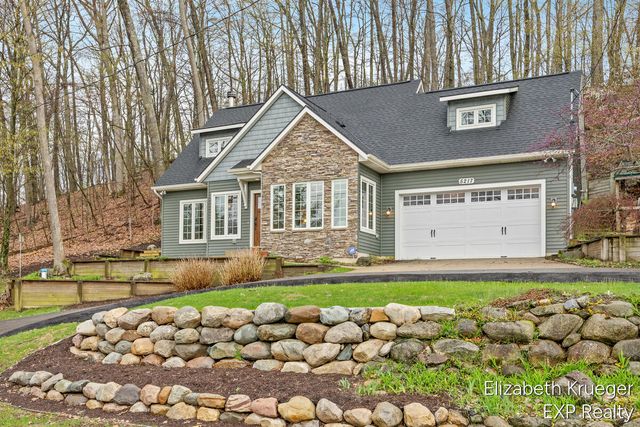 5217 S Centerline Road, Brooks Twp, MI 49337