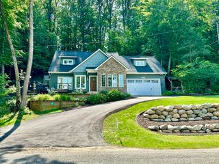 5217 S Centerline Road, Brooks Twp, MI 49337
