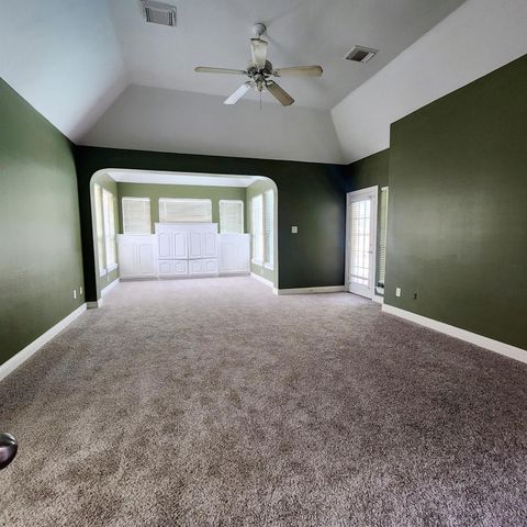 819 Old Valley Way, Houston, TX 77094