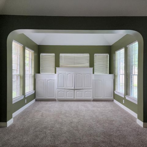 819 Old Valley Way, Houston, TX 77094