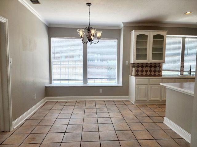 819 Old Valley Way, Houston, TX 77094