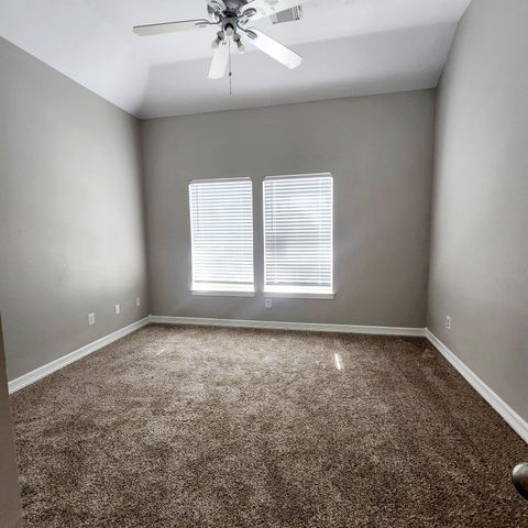 819 Old Valley Way, Houston, TX 77094