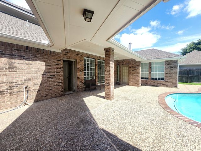 819 Old Valley Way, Houston, TX 77094