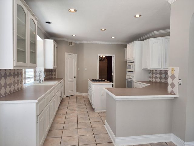 819 Old Valley Way, Houston, TX 77094
