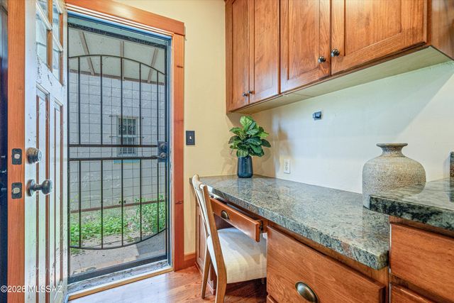 1922 E 9th Street, Tucson, AZ 85719