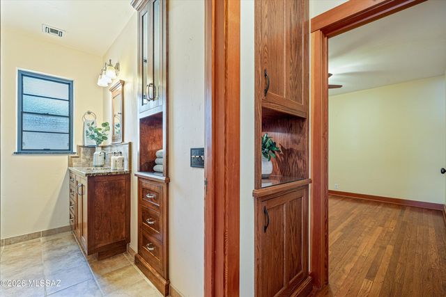 1922 E 9th Street, Tucson, AZ 85719