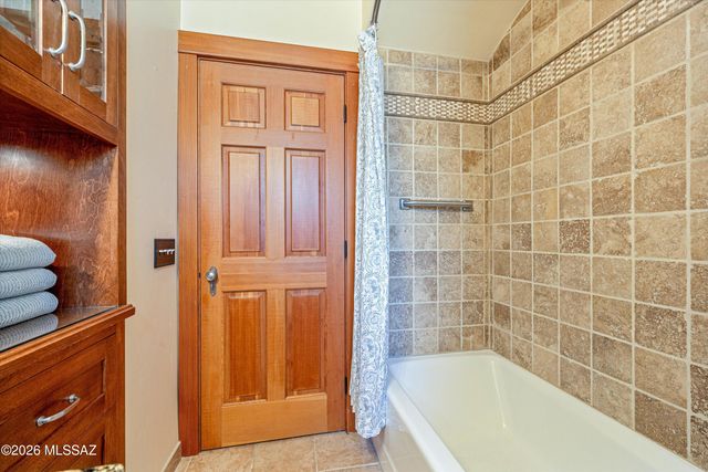 1922 E 9th Street, Tucson, AZ 85719