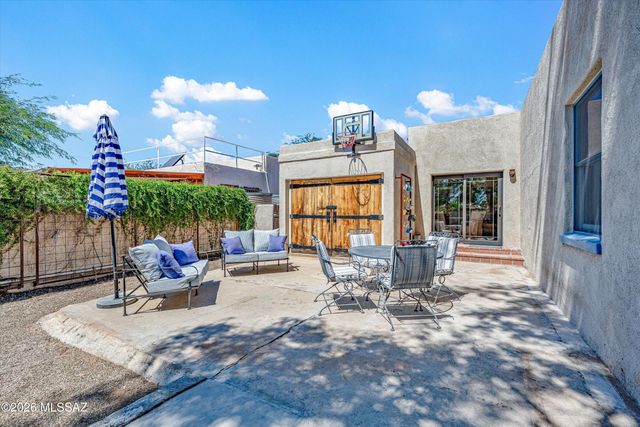1922 E 9th Street, Tucson, AZ 85719