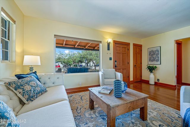 1922 E 9th Street, Tucson, AZ 85719
