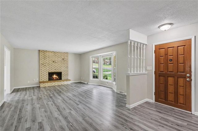 5609 MANNING Avenue, Raytown, MO 64133