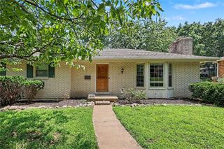 5609 MANNING Avenue, Raytown, MO 64133