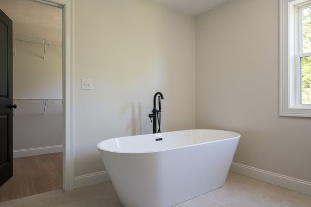 86 High Street 2, Carver, MA 02330