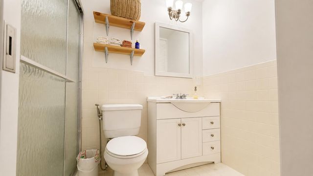 5780 W FERNLEY Drive W 101, West Palm Beach, FL 33415