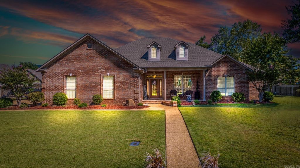 4320 Tree House, Conway, AR 72034