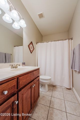7120 Brett Frazier Dr, Louisville, KY 40291