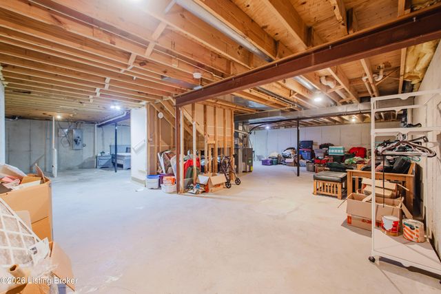 7120 Brett Frazier Dr, Louisville, KY 40291