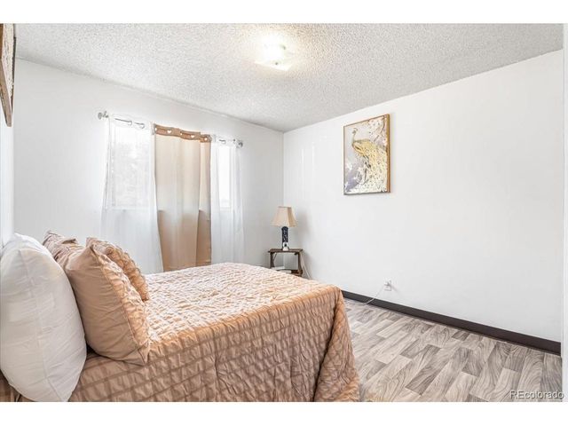 5530 Crystal Way, Denver, CO 80239