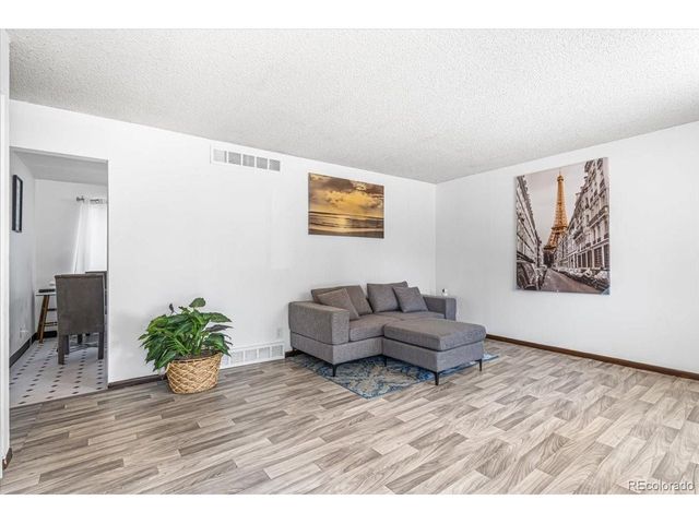 5530 Crystal Way, Denver, CO 80239