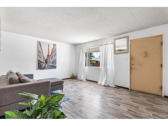 5530 Crystal Way, Denver, CO 80239