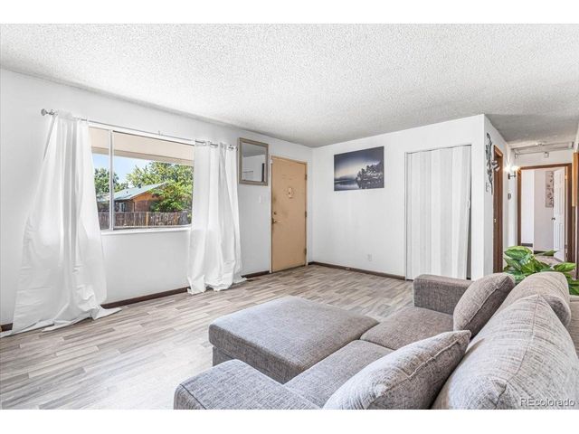 5530 Crystal Way, Denver, CO 80239