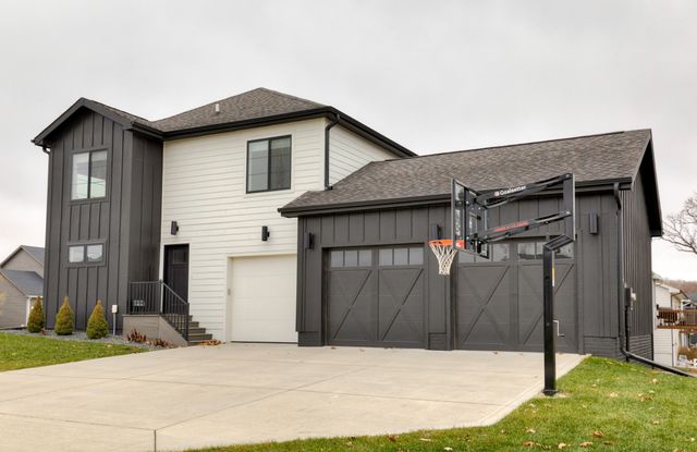 3503 SE 20th Street, Ankeny, IA 50021
