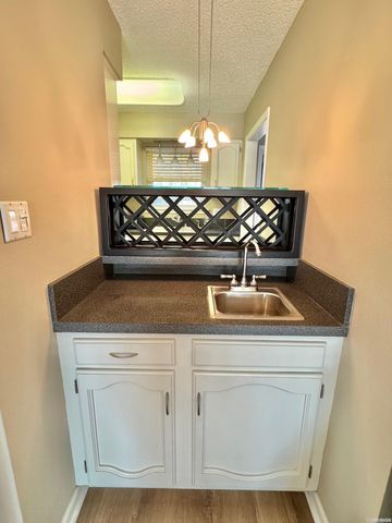 208 Daffodil St Apt B4, Hot Springs, AR 71913