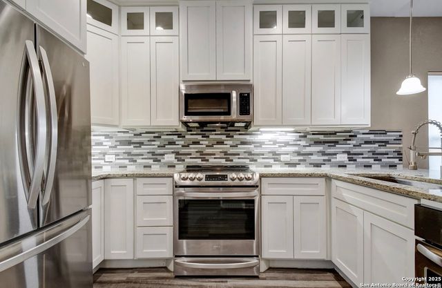 1303 Lombrano St, San Antonio, TX 78207