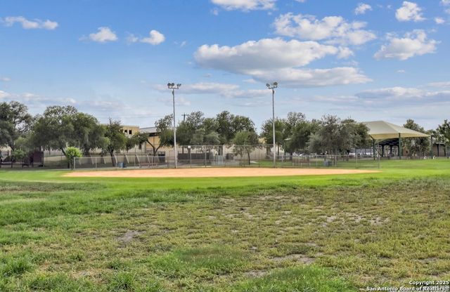 1303 Lombrano St, San Antonio, TX 78207