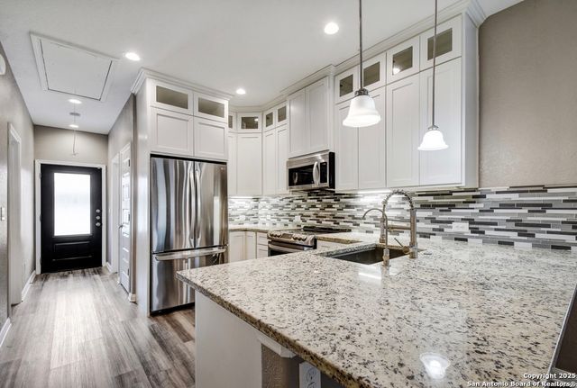 1303 Lombrano St, San Antonio, TX 78207