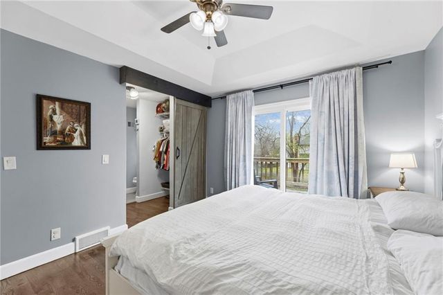 10014 Rosehill Road, Lenexa, KS 66215
