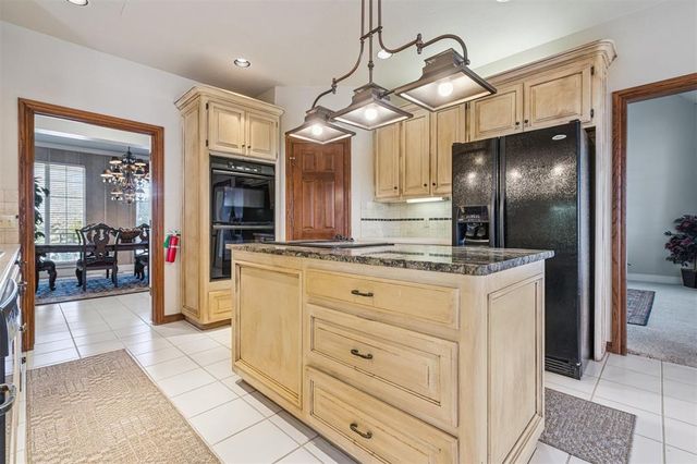 1308 Burnham Court, Edmond, OK 73025