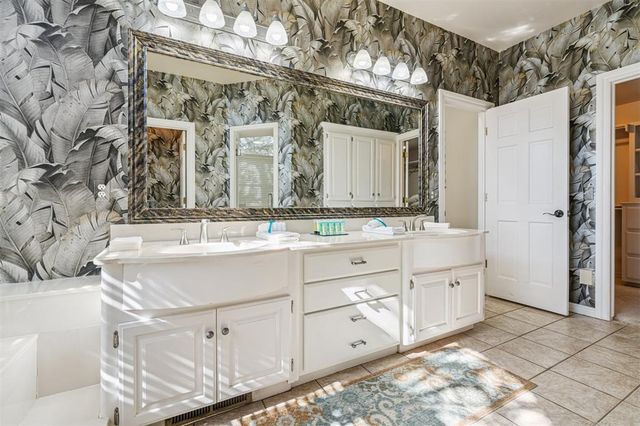 1308 Burnham Court, Edmond, OK 73025