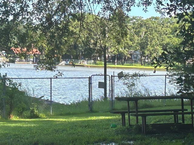 202 Thunderbird Drive, Mabank, TX 75156