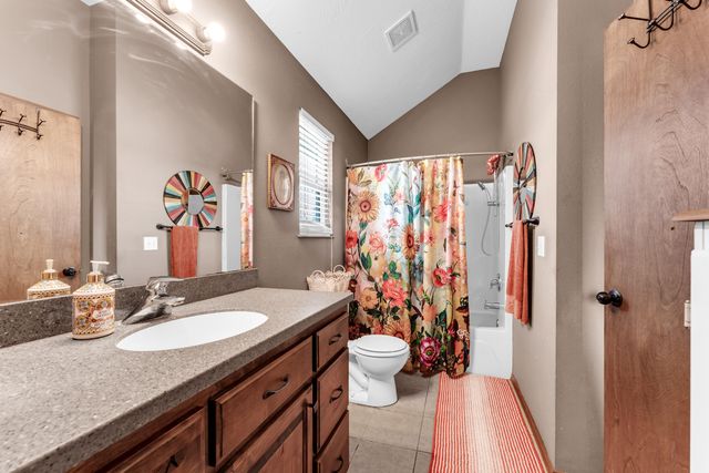 512 Rice Street, Clever, MO 65631