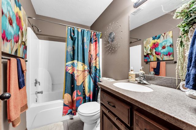 512 Rice Street, Clever, MO 65631