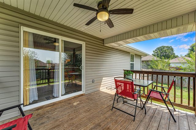 512 Rice Street, Clever, MO 65631