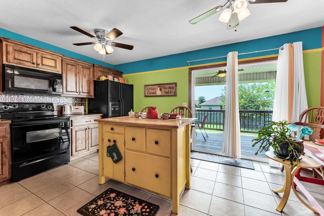 512 Rice Street, Clever, MO 65631