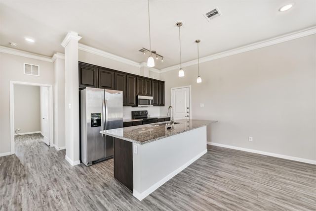 3216 Walden Breeze Court, League City, TX 77539