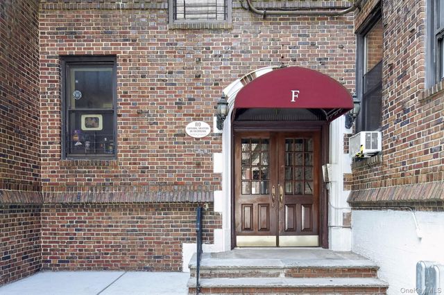 117-14 Union Turnpike FF2, Kew Gardens, NY 11415