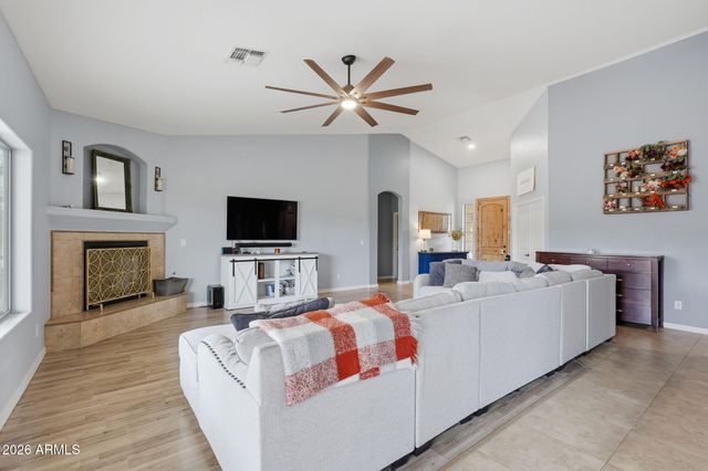 44614 N 20TH Street, New River, AZ 85087