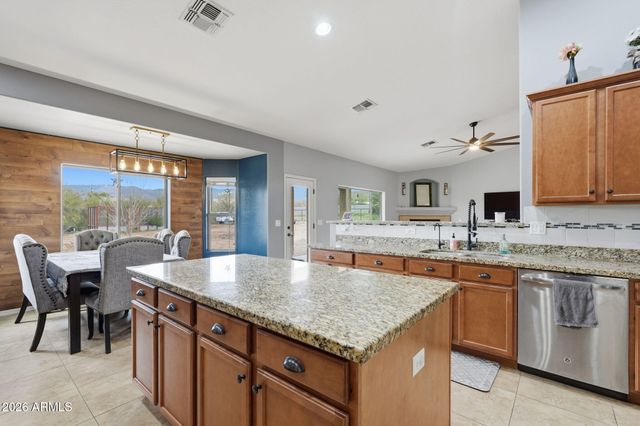 44614 N 20TH Street, New River, AZ 85087