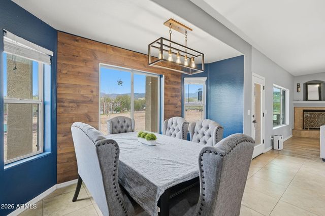 44614 N 20TH Street, New River, AZ 85087