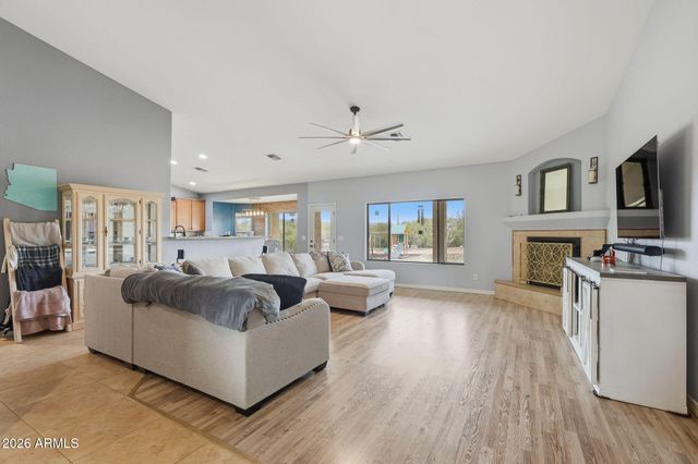 44614 N 20TH Street, New River, AZ 85087