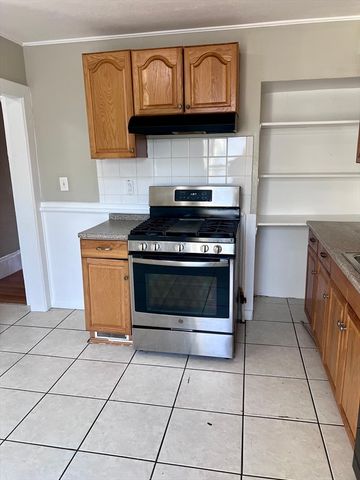 40 Hurd 2, Melrose, MA 02176