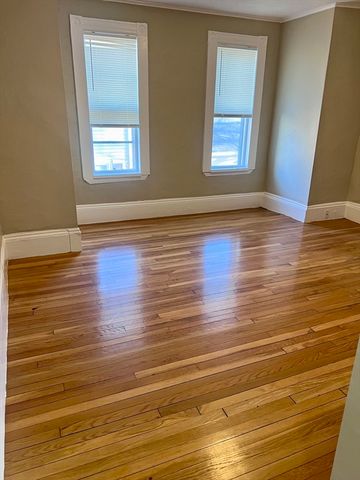 40 Hurd 2, Melrose, MA 02176