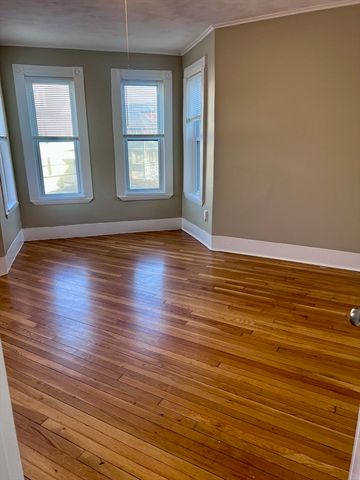 40 Hurd 2, Melrose, MA 02176