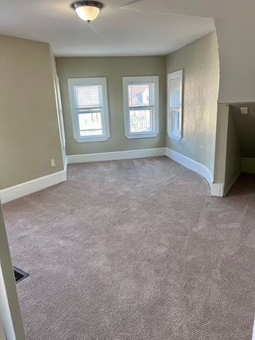 40 Hurd 2, Melrose, MA 02176