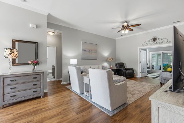 5915 Mossy Oaks Dr., North Myrtle Beach, SC 29582