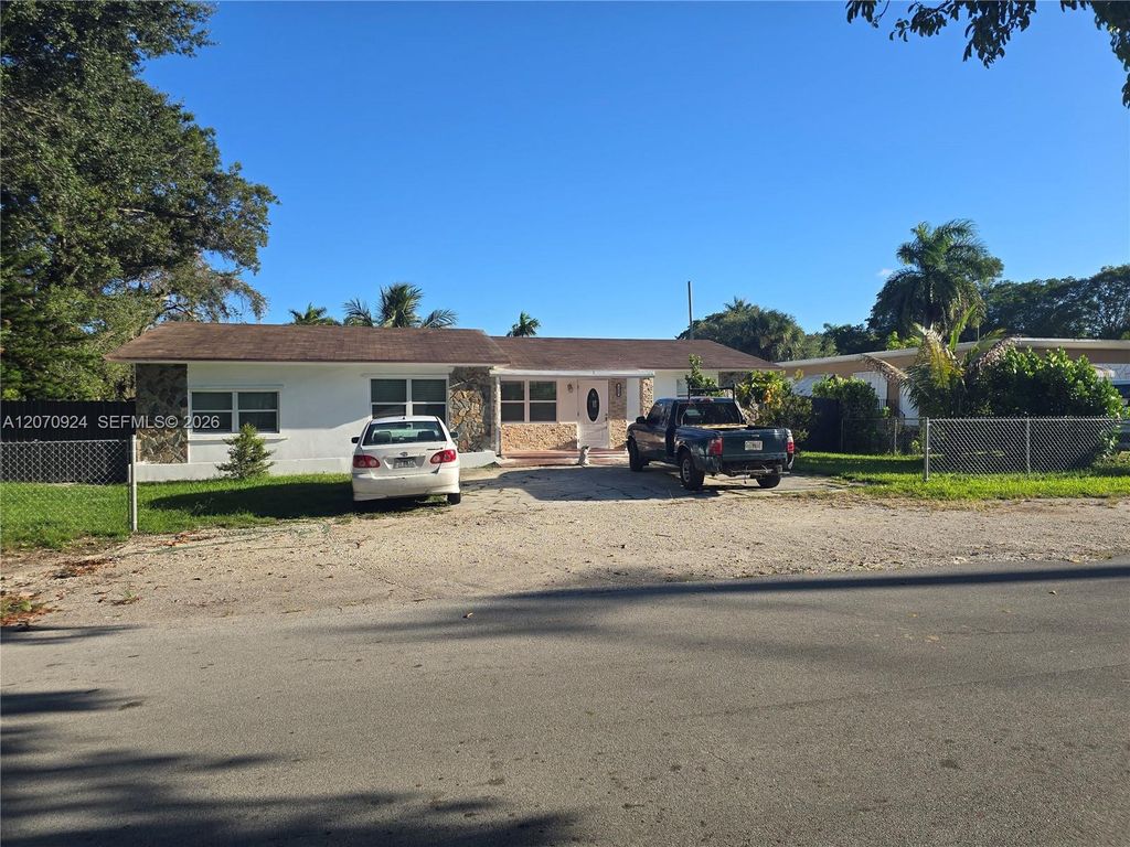 260 NE 118th Terrace 260, Miami, FL 33161